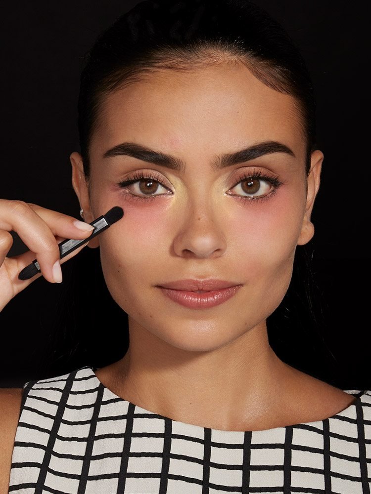 Maybelline master camo medium step2 correct blend