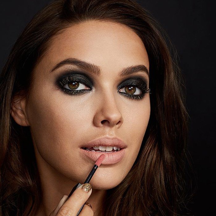 New Year Glam Tutorial Model
