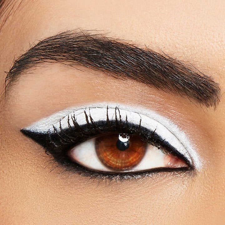 Eye with eyeliner
